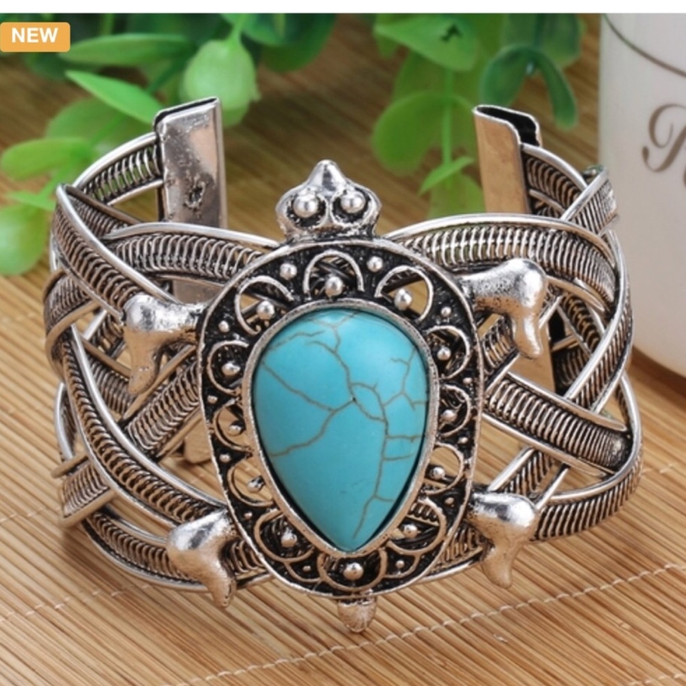 🦋🦋Trendy Water Drop Turquoise Bracelet 🦋🦋